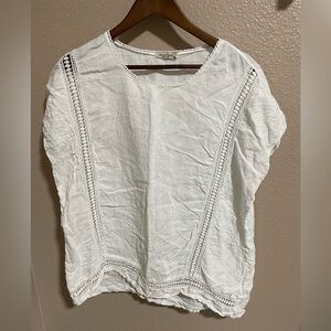 Alessia Pacini Elegant linen White Blouse with Crochet Details